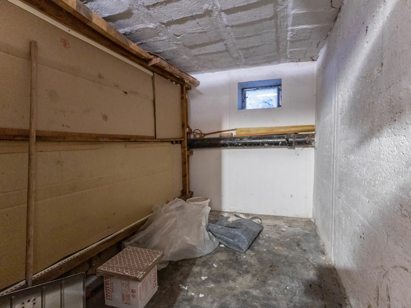 Renovierungsbedürftige 2-Zimmer-Wohnung mit Balkon und Außenstellplatz im Augustinviertel! - Bild 11