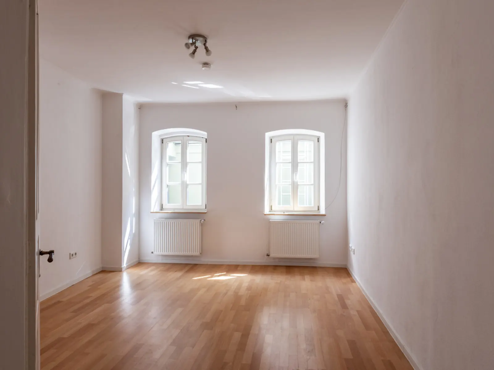 Historisches Schmuckstück mit 3,5 Zimmern in bester Altstadtlage - Bild 8