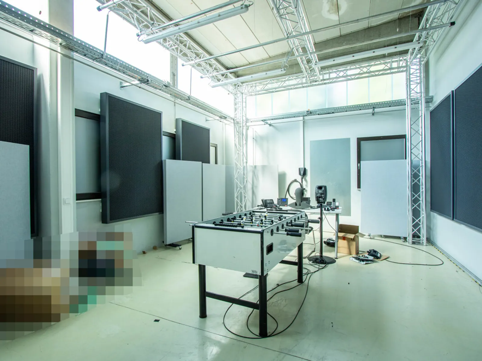 Attraktive Halle mit Bürofläche mit zahlreichen Stellplätzen in Gaimersheim! - Bild 6