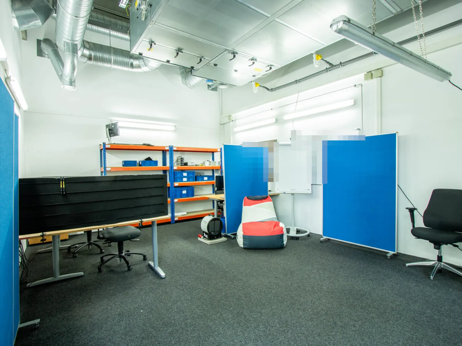 Attraktive Halle mit Bürofläche mit zahlreichen Stellplätzen in Gaimersheim! - Bild 8