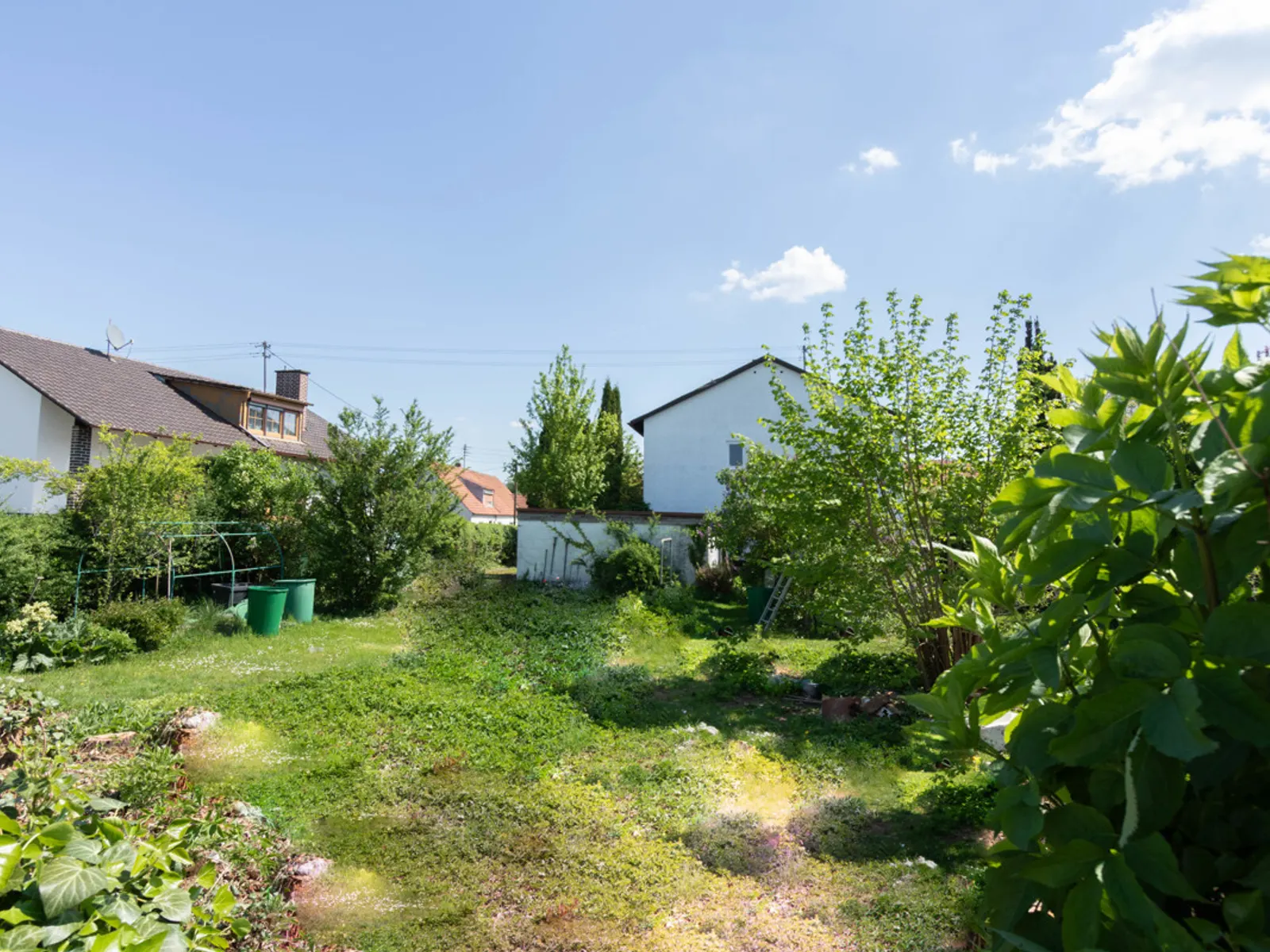 Baugrundstück mit Altbestand zum Abriss - Bild 3