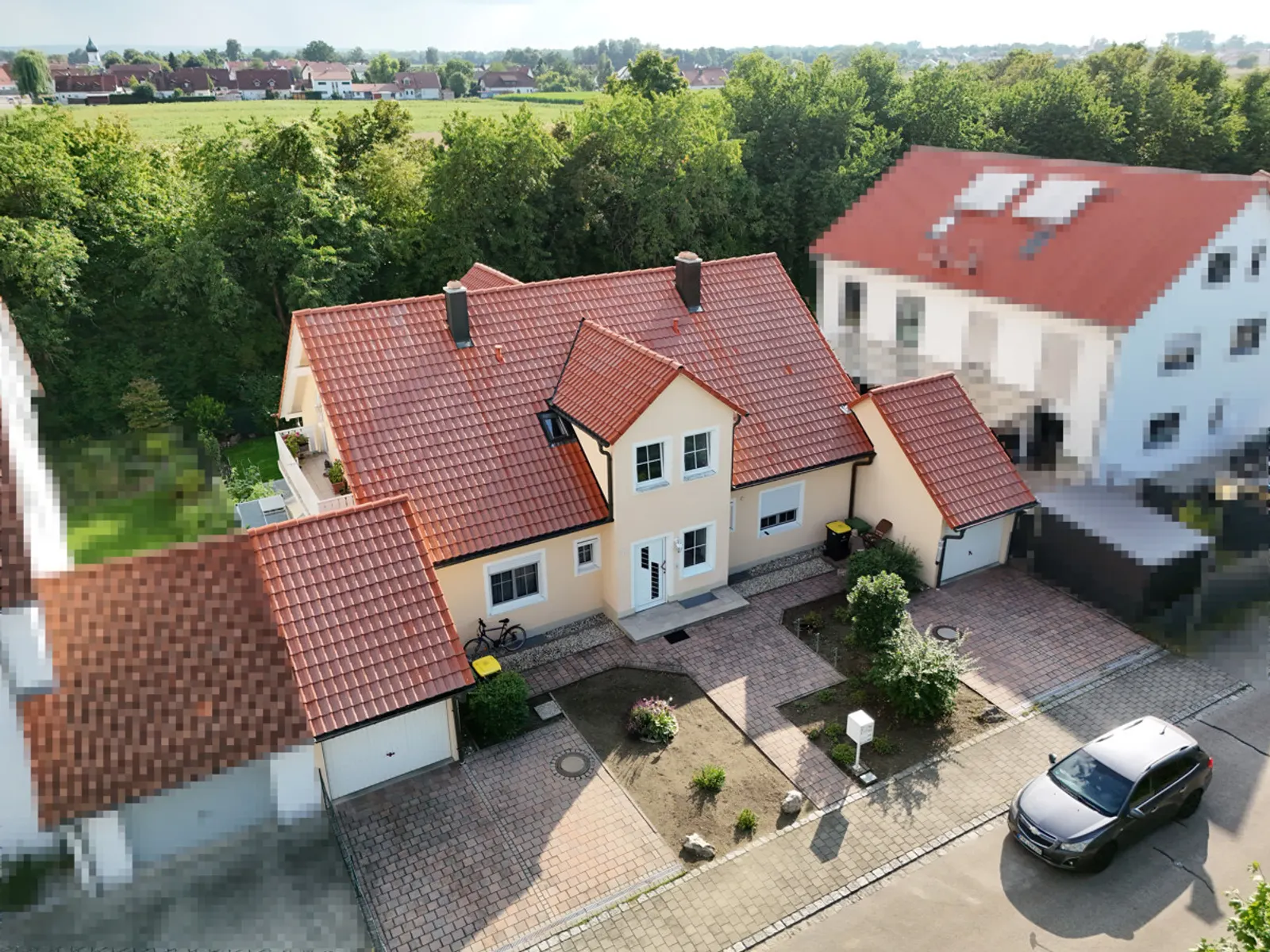 Zeitnah bezugsfrei: 2-Zimmer-Wohnung im 1.OG mit zwei Balkonen in ruhiger Lage! - Bild 2