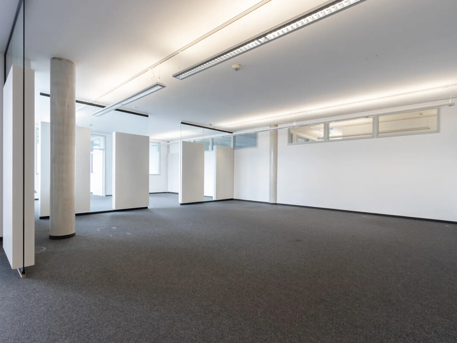 Große Bürofläche in modernem Geschäftsgebäude - Bild 8