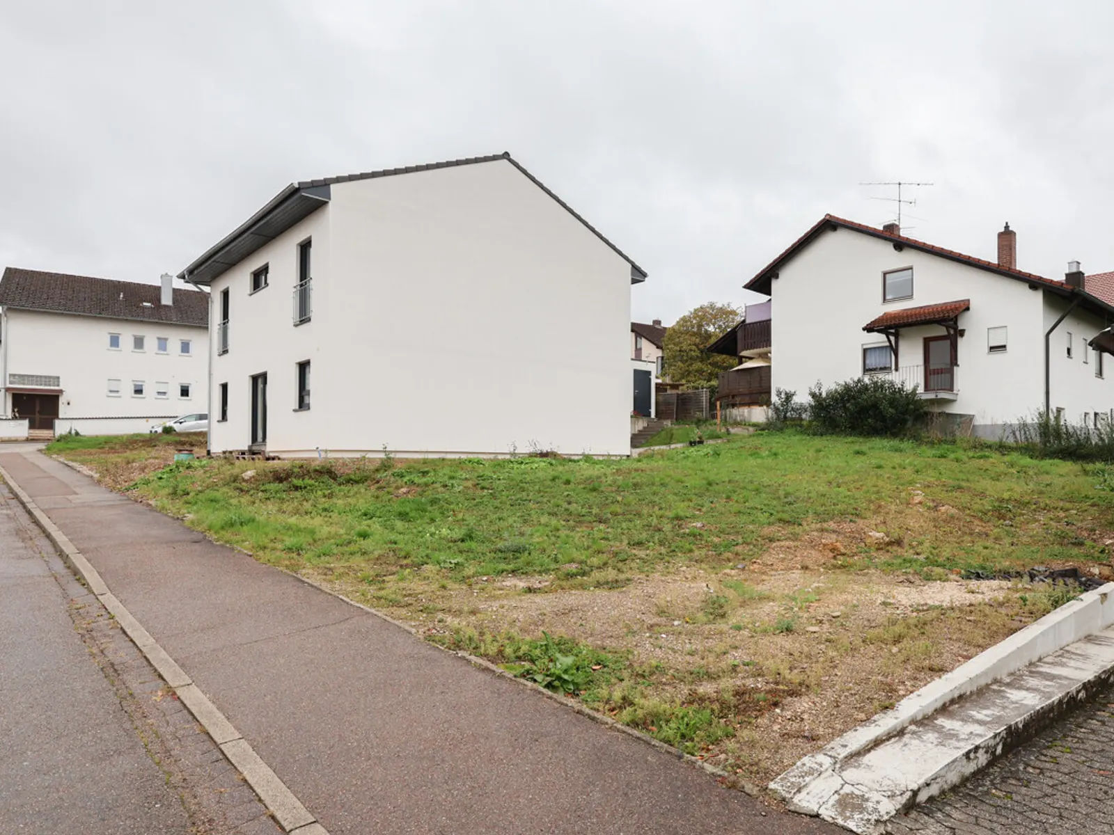 Traumhaftes Grundstück für eine DHH in begehrter Lage von Wettstetten - Bild 1