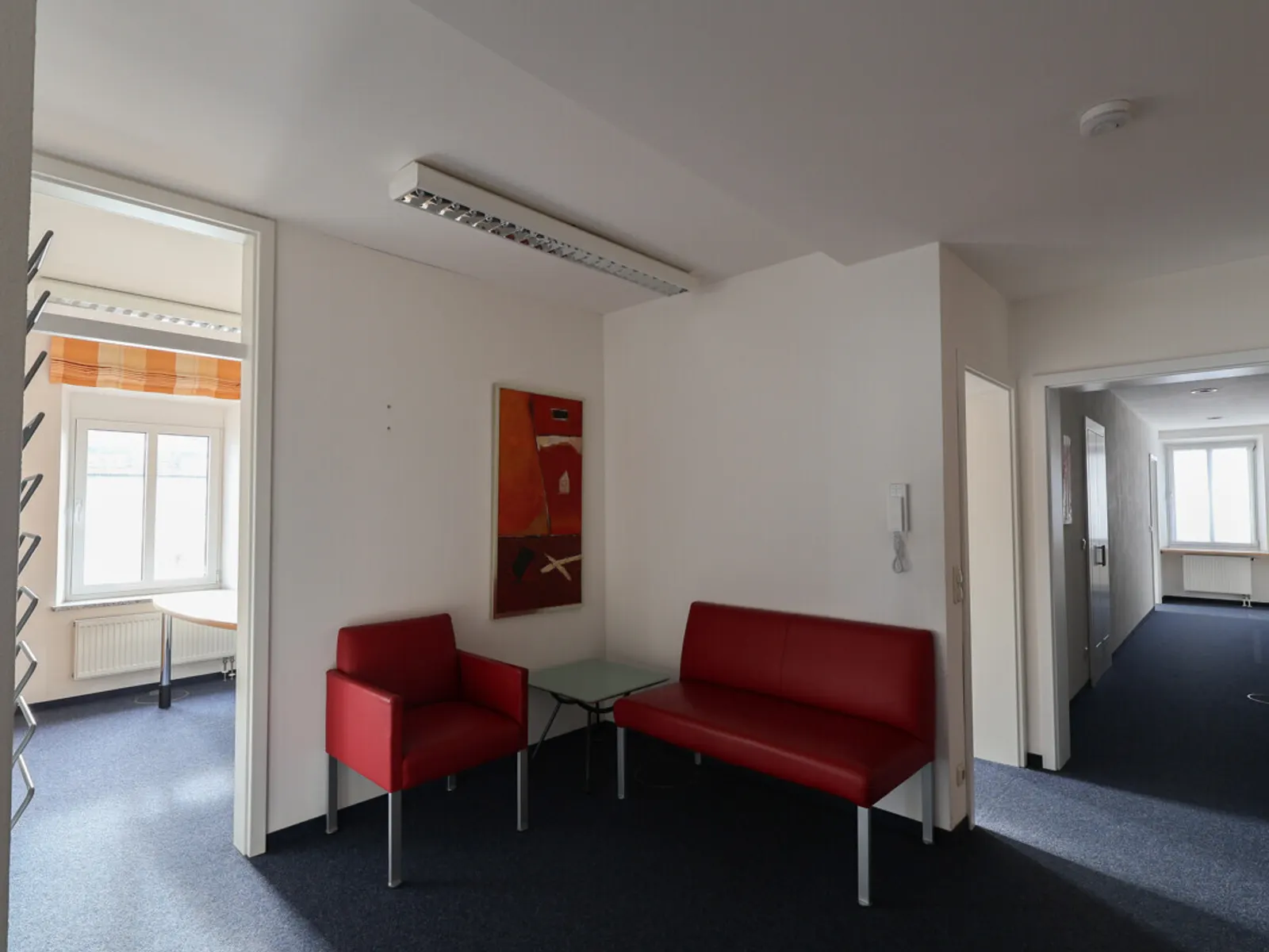 Gepflegtes, komplettes Bürogebäude mit hervorragender Anbindung - Bild 10