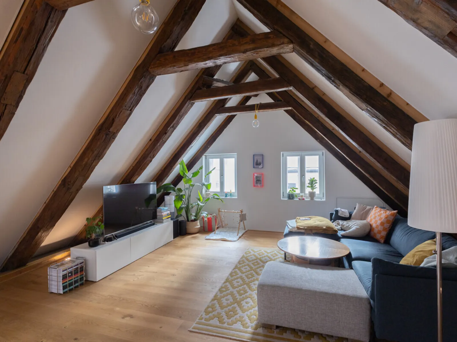 Liebevoll saniertes Denkmalobjekt - Stadtbauernhof mit 4-Wohnungen in der Innenstadt - Bild 11