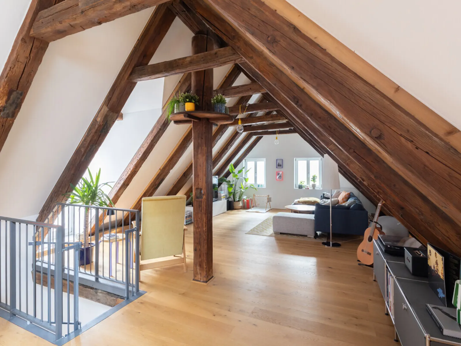 Liebevoll saniertes Denkmalobjekt - Stadtbauernhof mit 4-Wohnungen in der Innenstadt - Bild 9