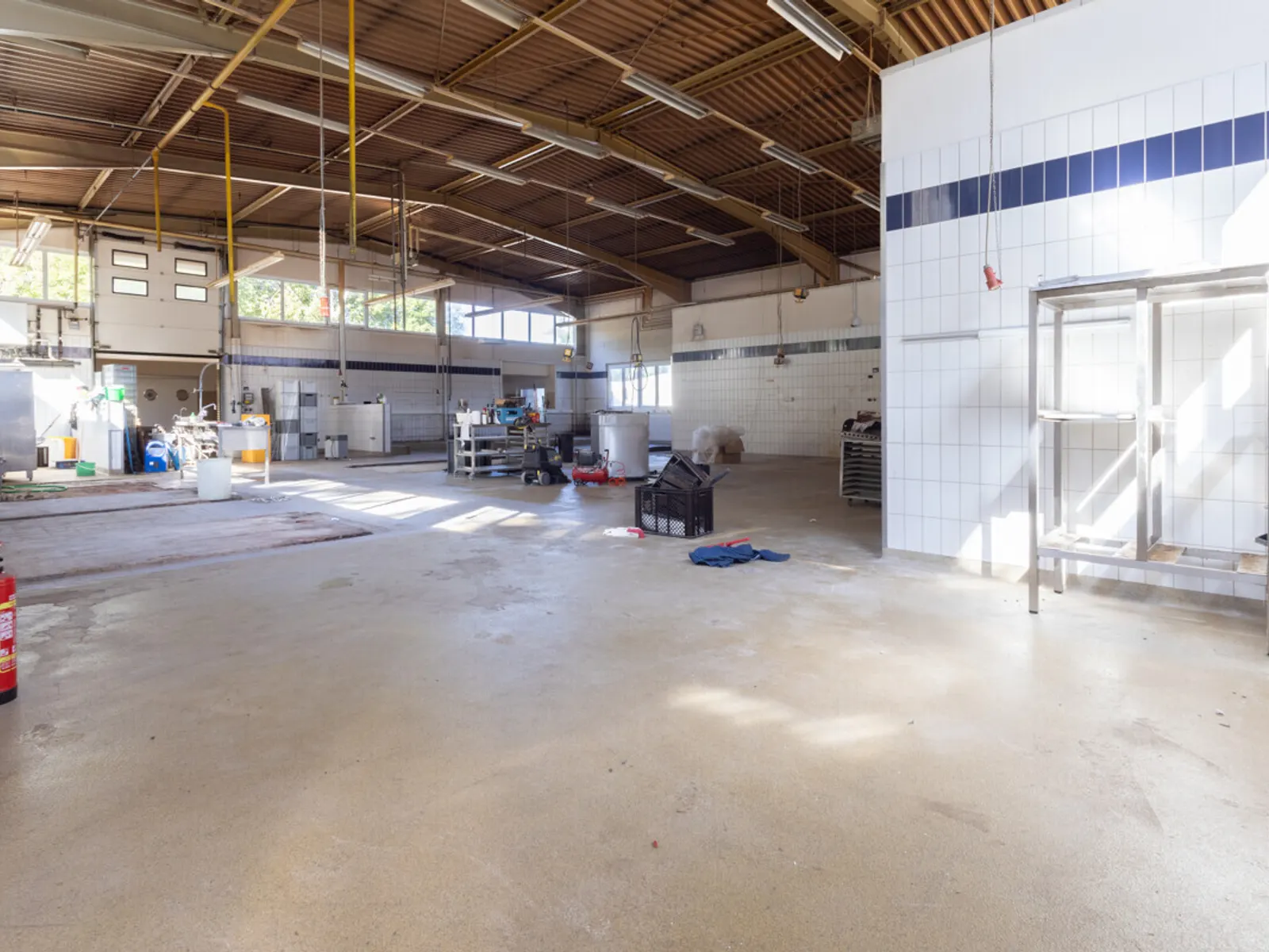 Großzügige Halle mit Büro in Autobahnnähe - Bild 10