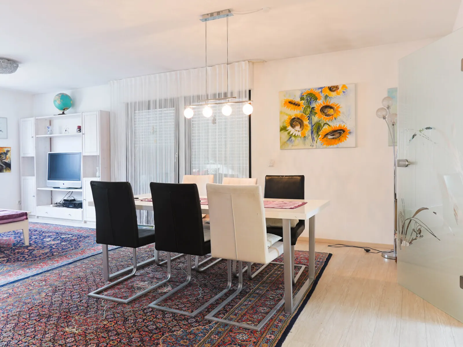 Charmantes Einfamilienhaus mit großem Garten - Bild 2