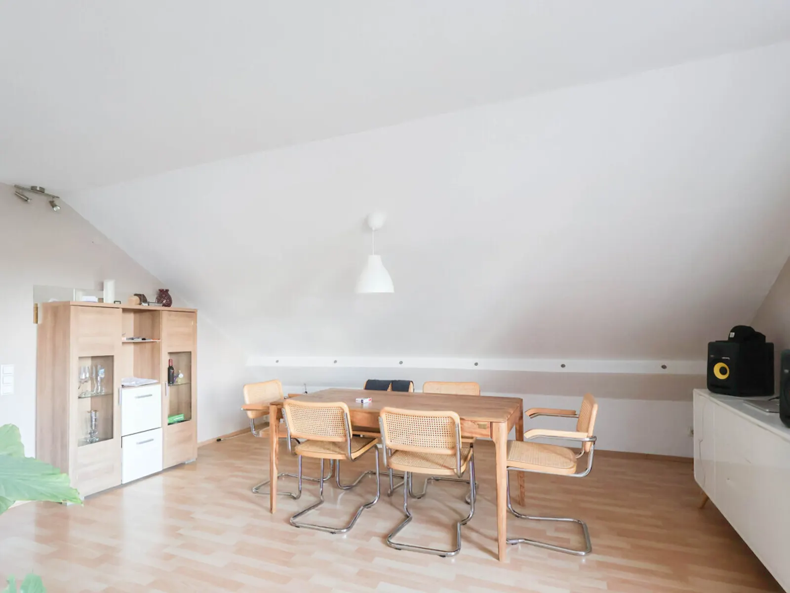 Sofort bezugsfreie 3-Zimmer-Wohnung mit Balkon in ruhiger Lage von Gaimersheim! - Bild 8