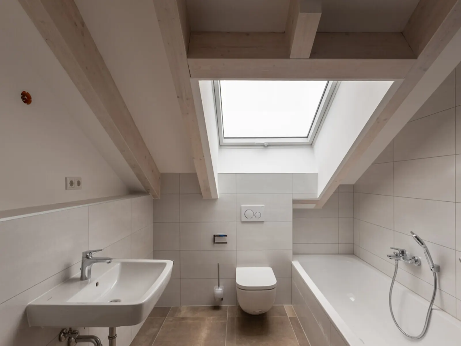 Gemütliche Neubau-Dachgeschosswohnung mit Dachterrasse in ruhiger Lage von Gaimersheim! - Bild 8
