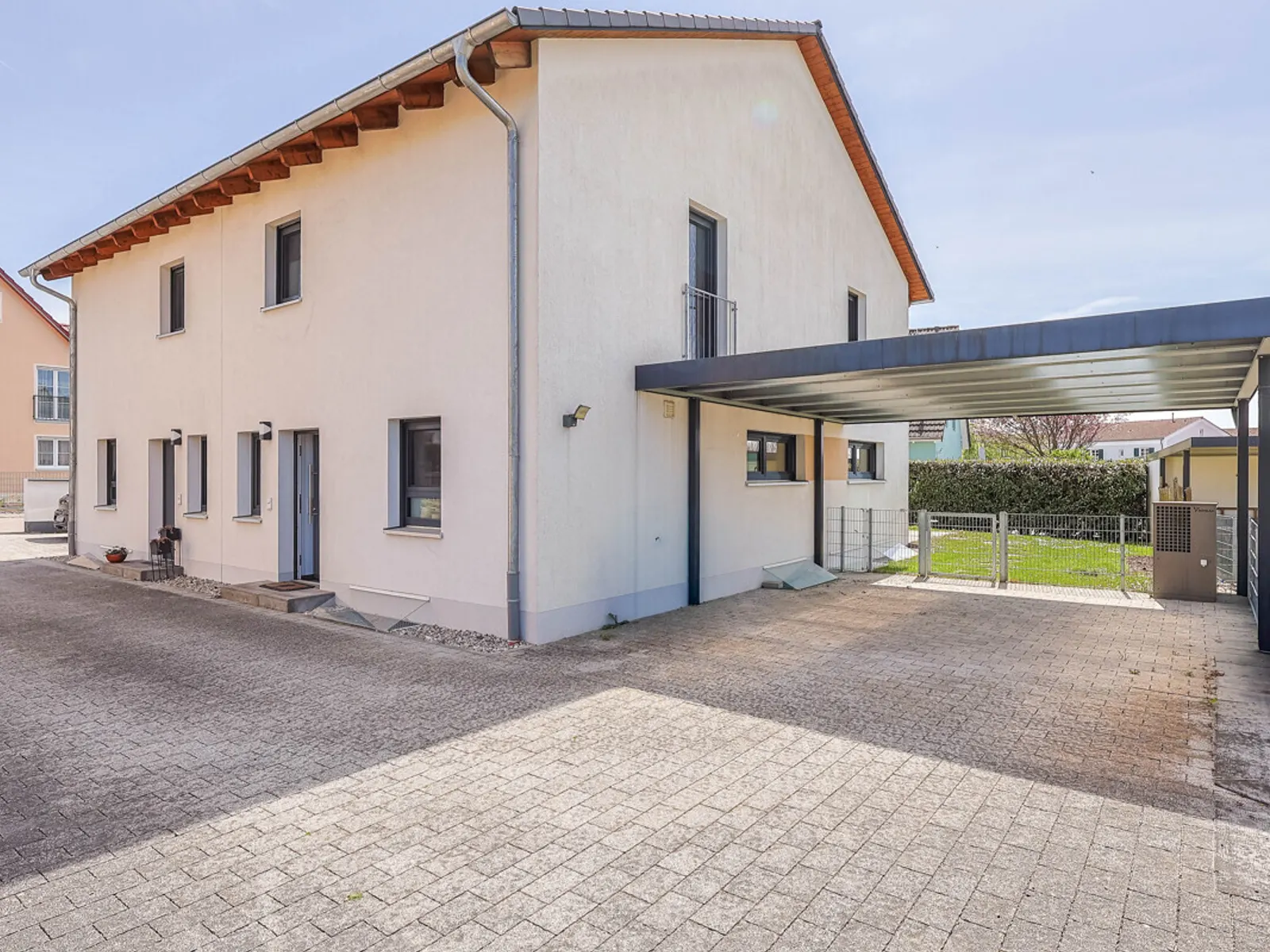 Neuwertige, gut durchdachte DHH - Bild 2