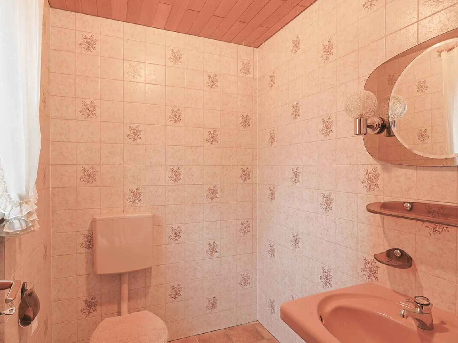 Handwerker gesucht - Reihenendhaus in Wettstetten mit großem Entwicklungspotenzial! - Bild 8