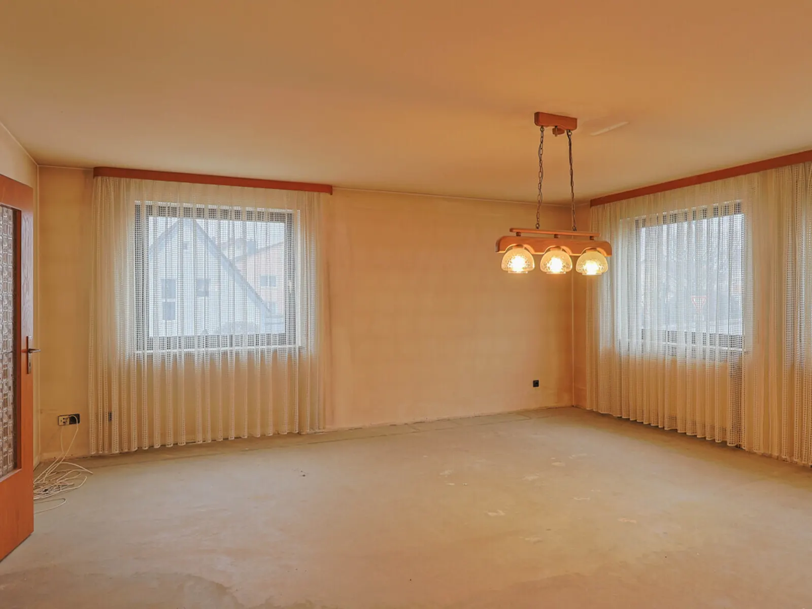 Handwerker gesucht - Reihenendhaus in Wettstetten mit großem Entwicklungspotenzial! - Bild 9