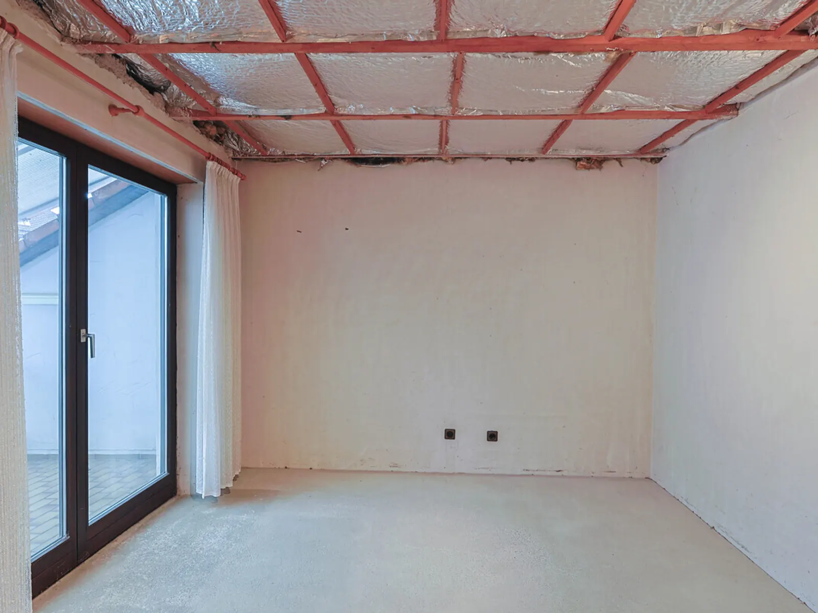 Handwerker gesucht - Reihenendhaus in Wettstetten mit großem Entwicklungspotenzial! - Bild 16