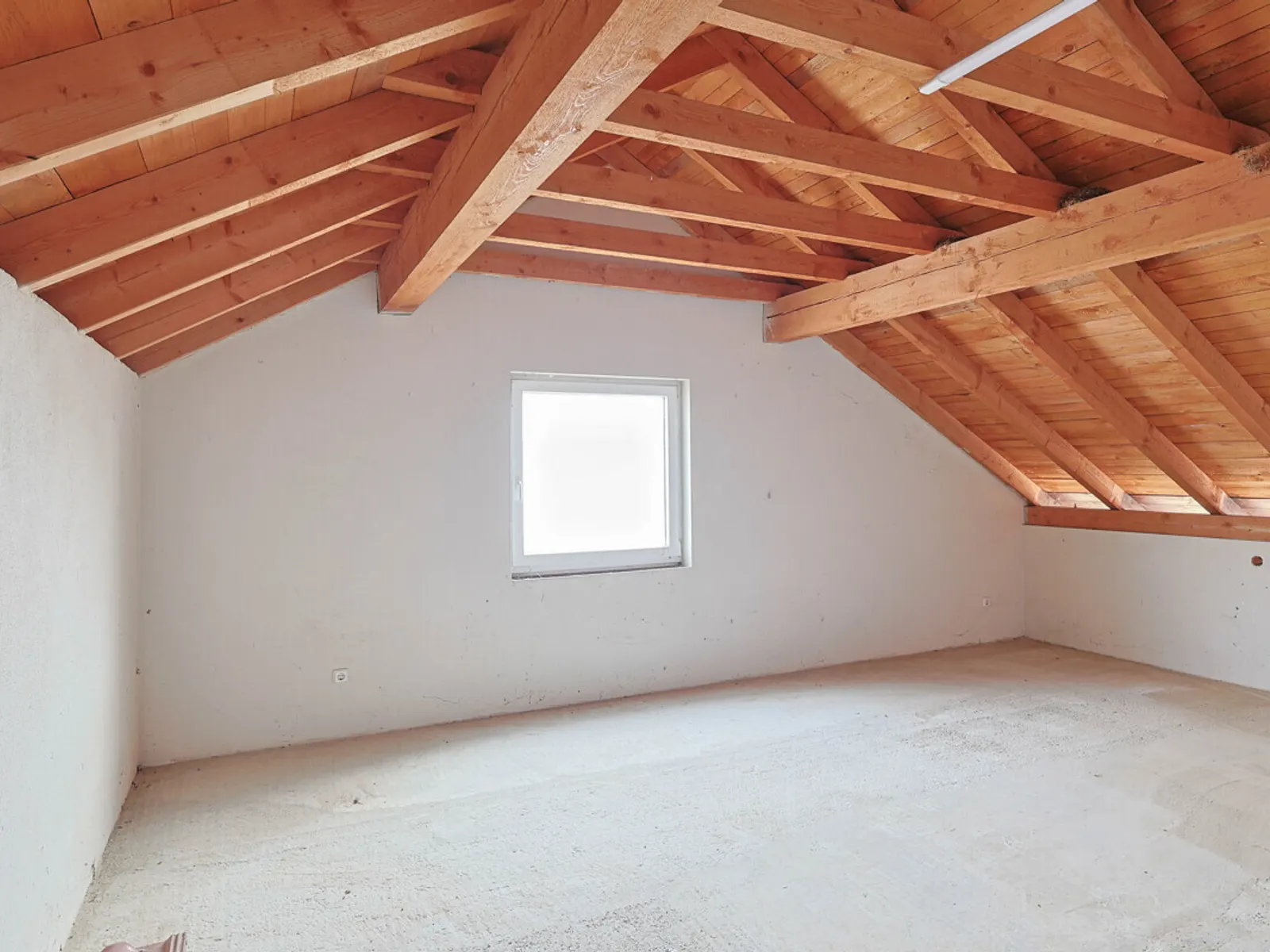 Handwerker gesucht - Reihenendhaus in Wettstetten mit großem Entwicklungspotenzial! - Bild 27