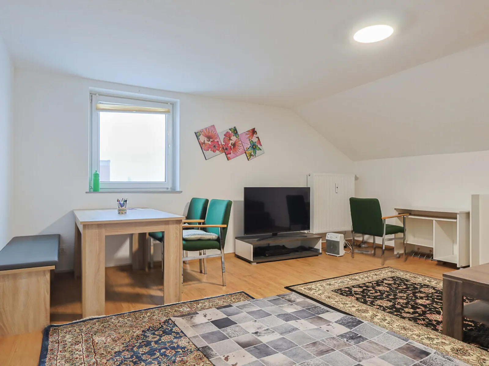 Charmante 3,5-Zimmer-Wohnung zum Wohlfühlen - Bild 3