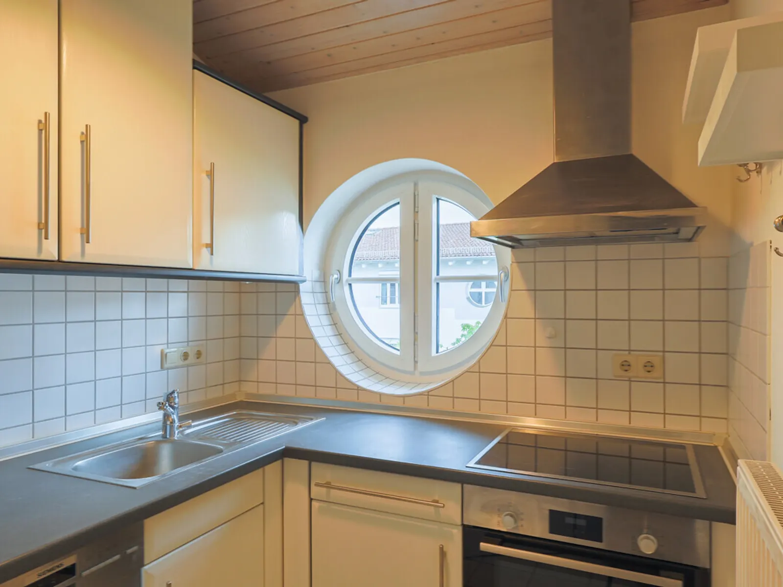 Helle 2-Zimmer-Wohnung mit Wohlfühlcharakter - Bild 6