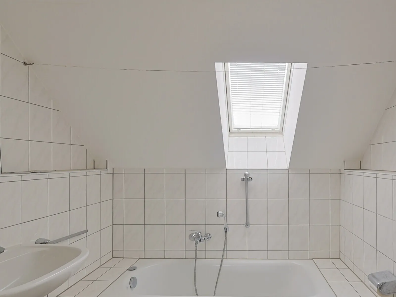 Gepflegte 2-Zimmer-Wohnung in guter Wohnlage - Bild 10