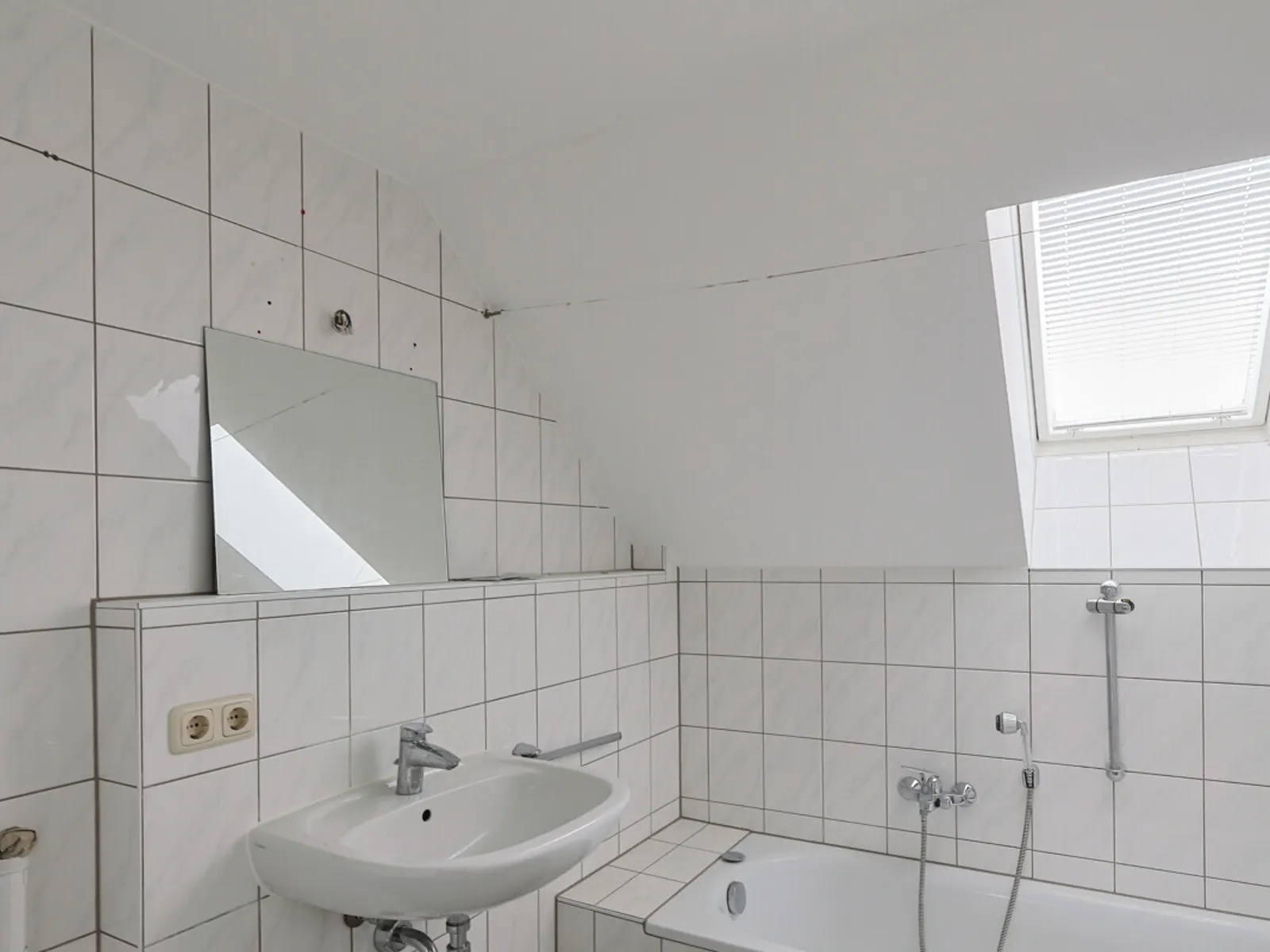 Gepflegte 2-Zimmer-Wohnung in guter Wohnlage - Bild 9