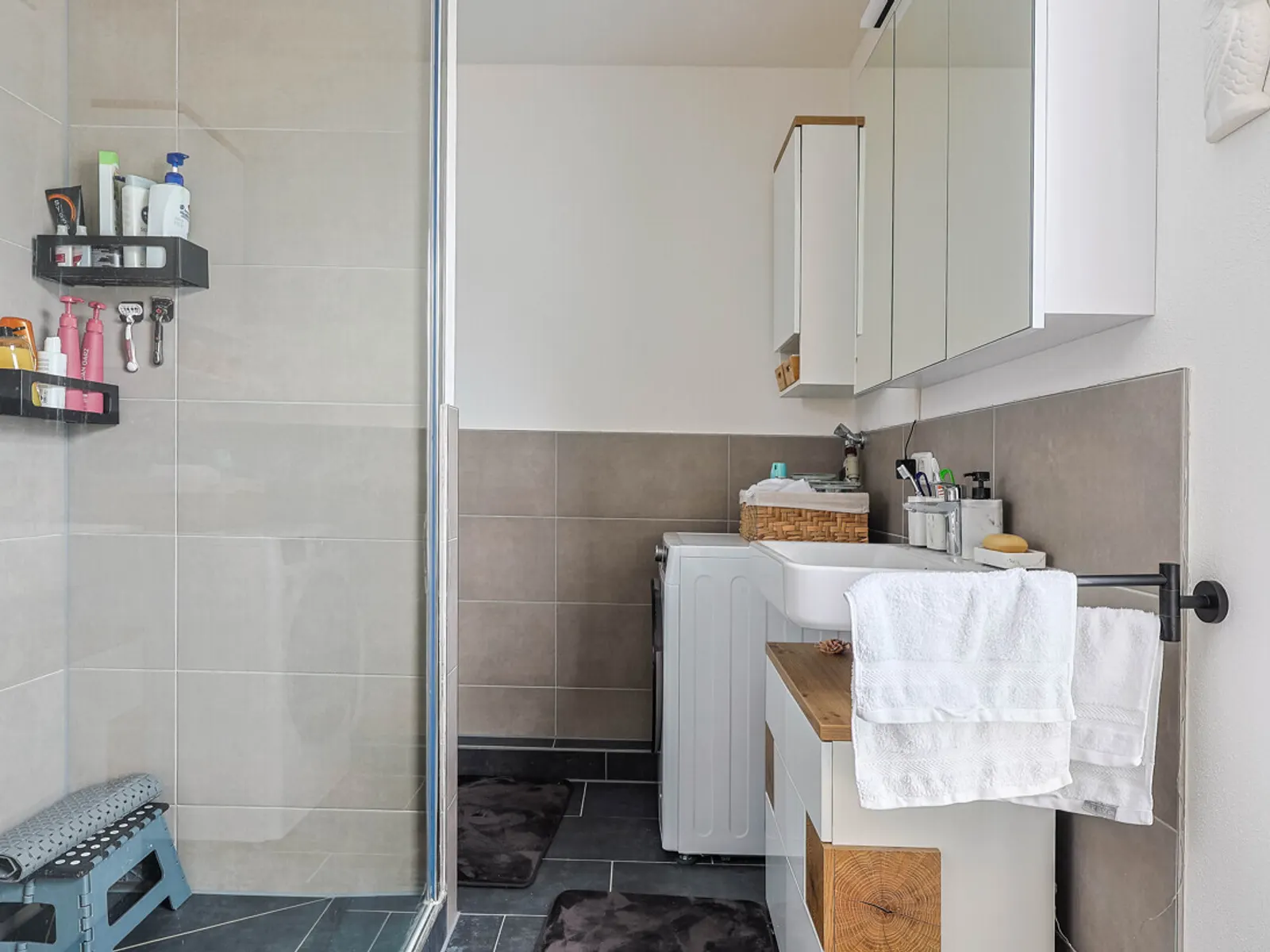 Wohnen an der Donau – stilvolle 2,5-Zimmer-Wohnung in bester Lage - Bild 8