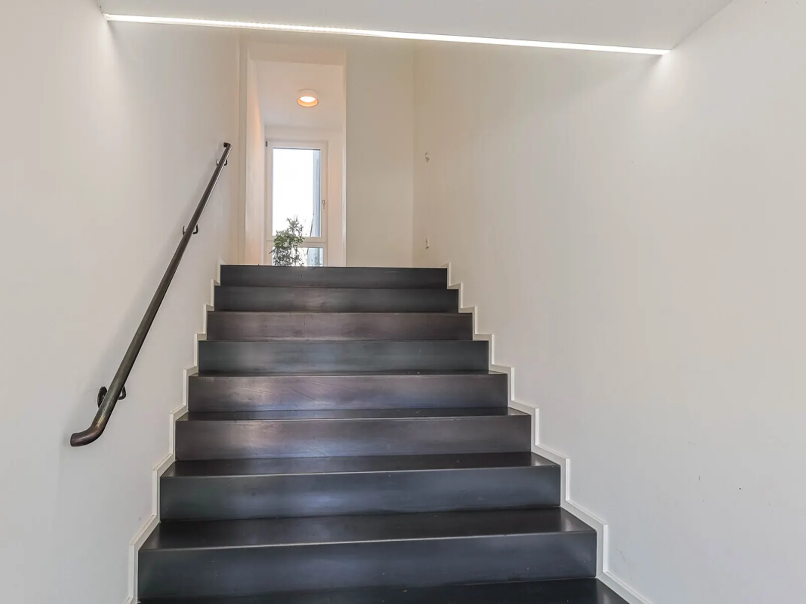 Modernes Einfamilienhaus mit integrierter Büroetage - Bild 23