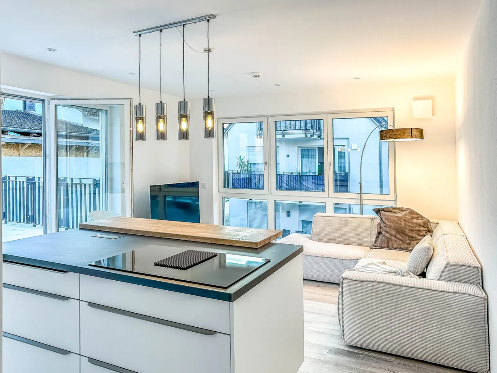 Möblierte 2-Zimmer-Wohnung in Gerolfing - Bild 1