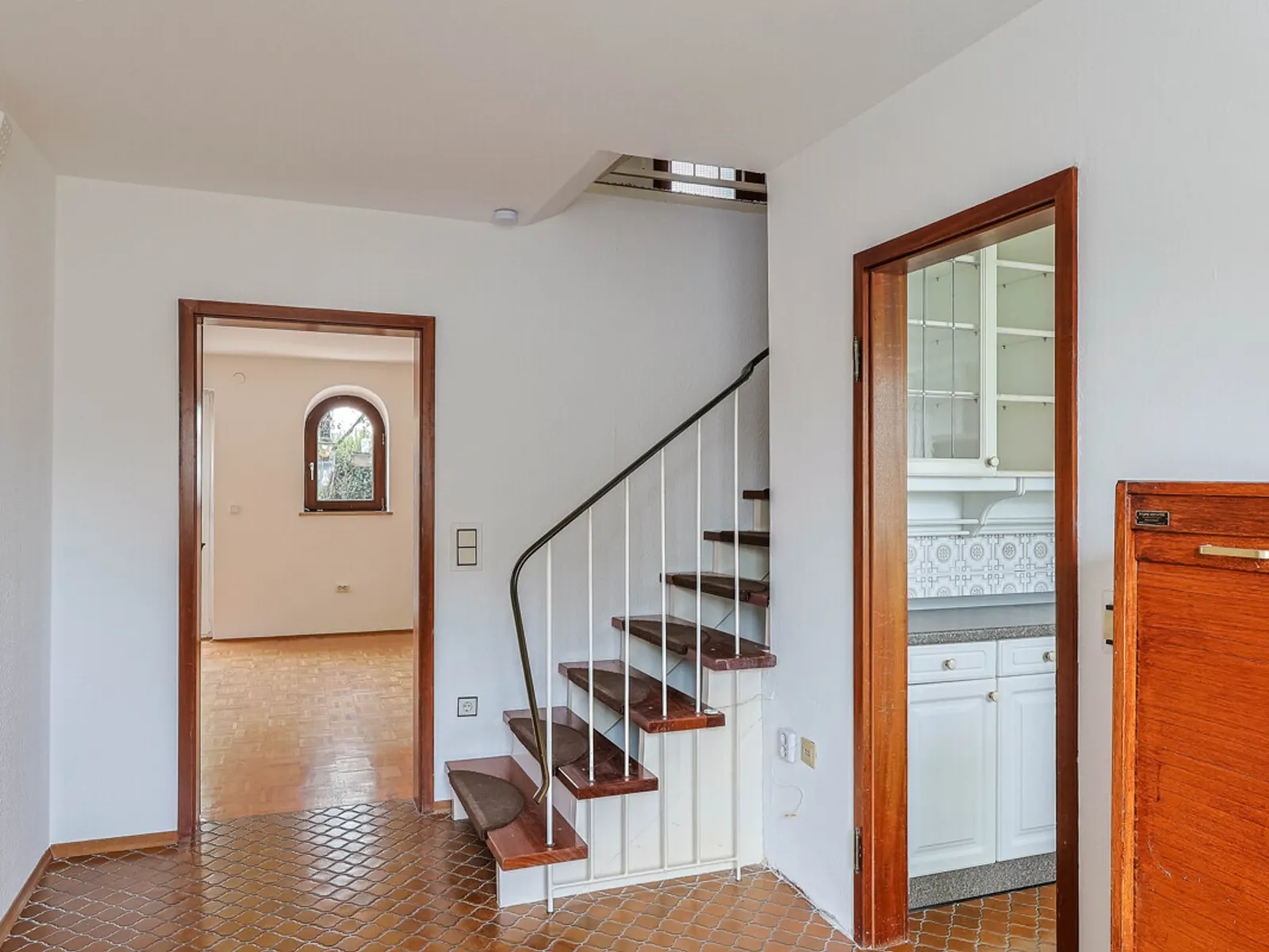 Zentrumnahes Reihenmittelhaus in begehrter Lage - Bild 8