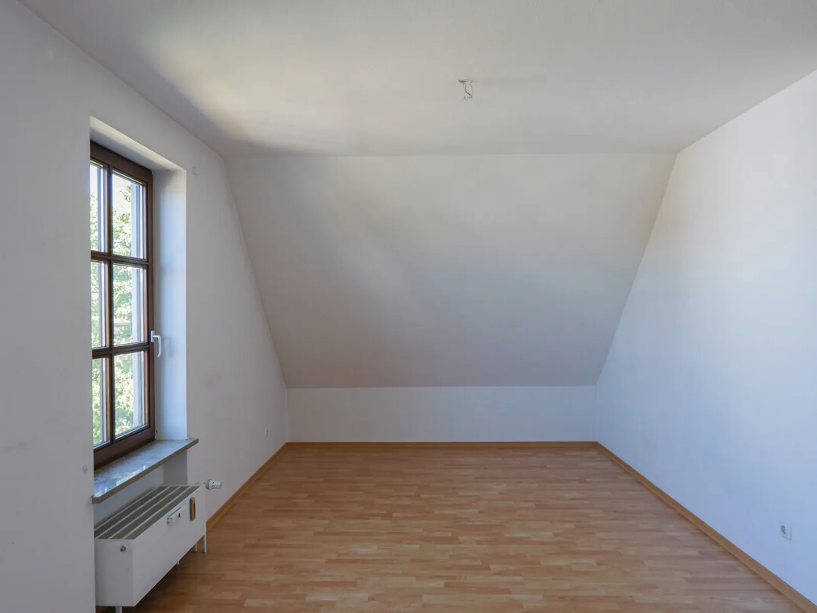 3,5-Zimmer-Maisonette-Wohnung mit Balkon und Tiefgarage in Ingolstadt-Nord! - Bild 7