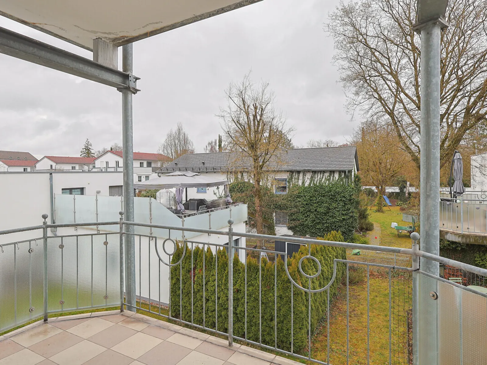 Tolle 3-Zimmer-Wohnung mit Balkon im alten Westviertel - Bild 3