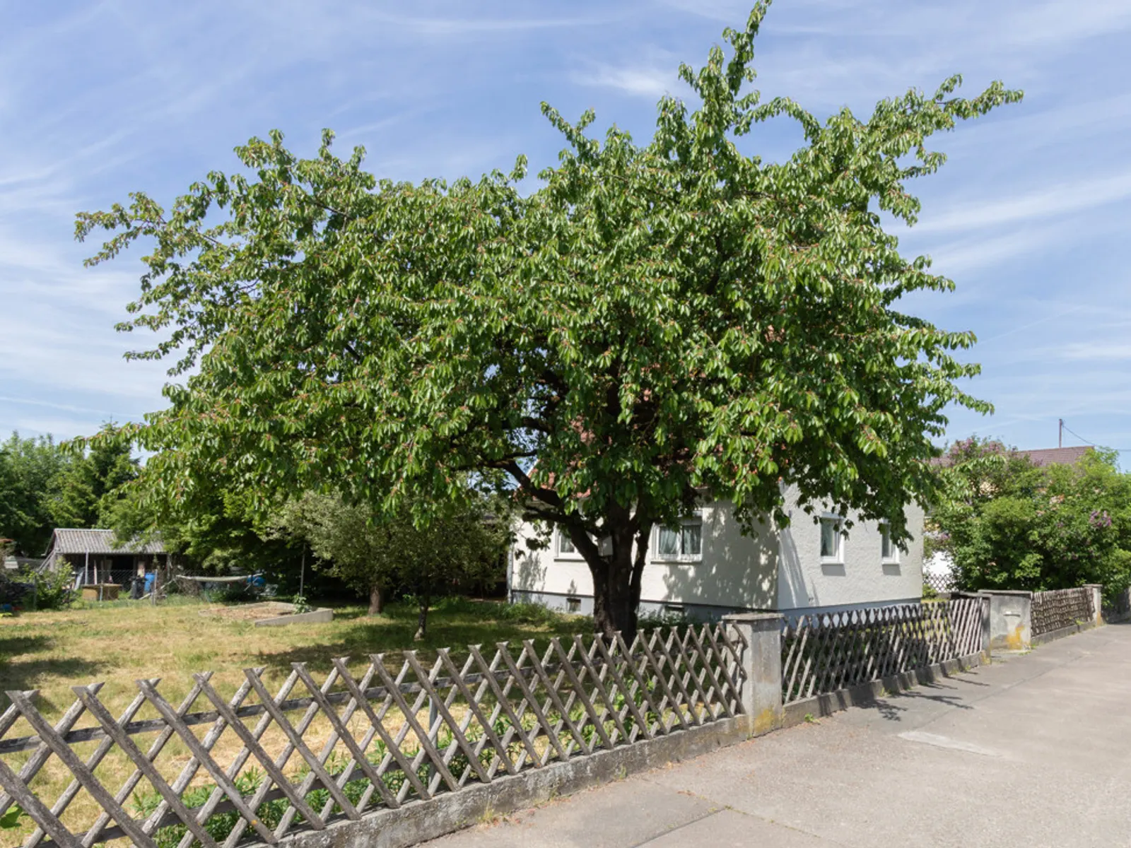 Bauplatz für eine Doppelhaushälfte in Manching - Bild 1