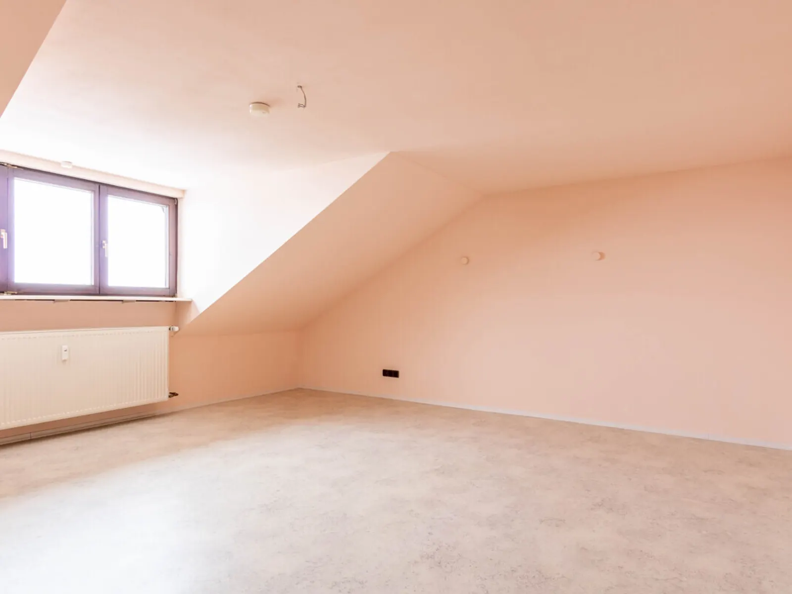 Großzügige 3-Zimmer-Dachgeschoss-Wohnung - Bild 6