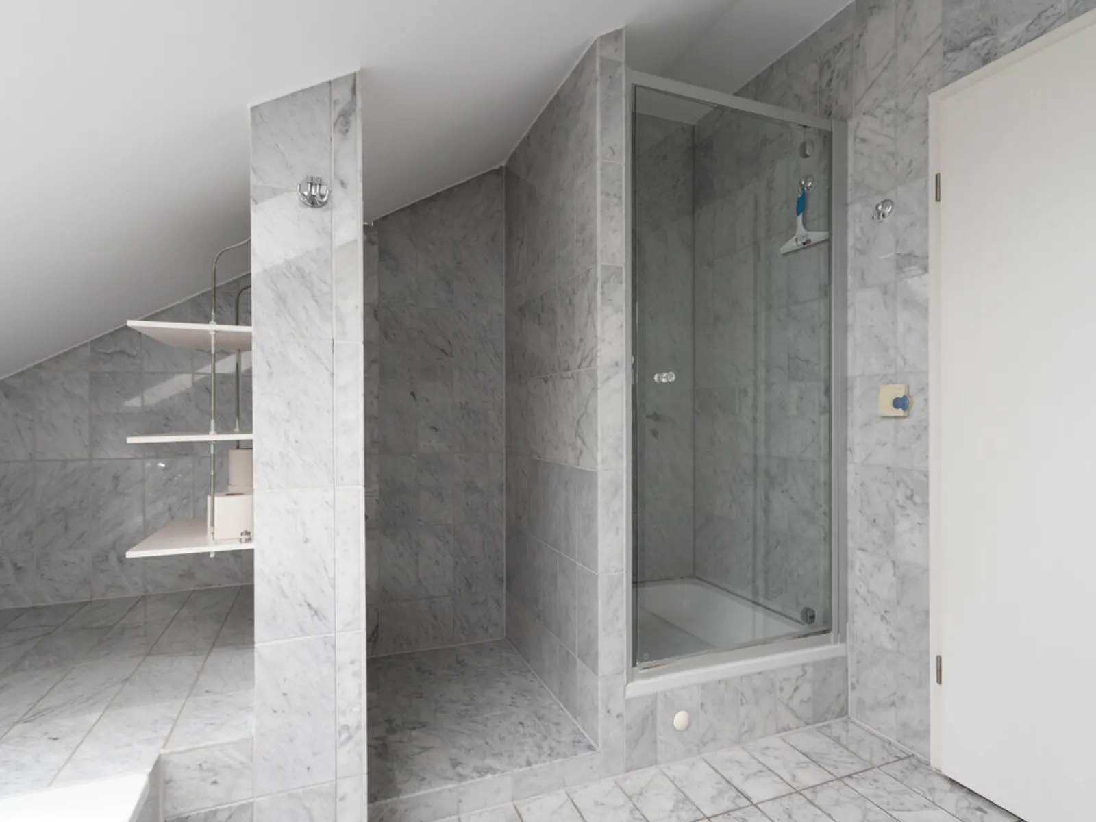 4-Zimmer-Dachgeschosswohnung mit Balkon - Bild 5