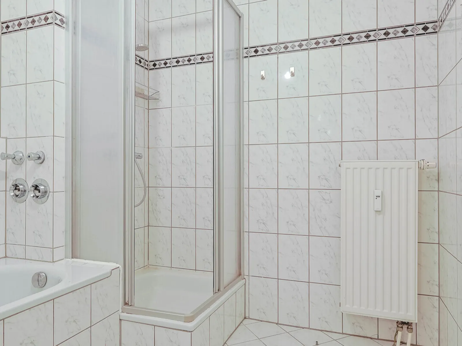 Lichtdurchflutete 3-Zimmer-Wohnung mit ausgebautem Dachboden - Bild 9