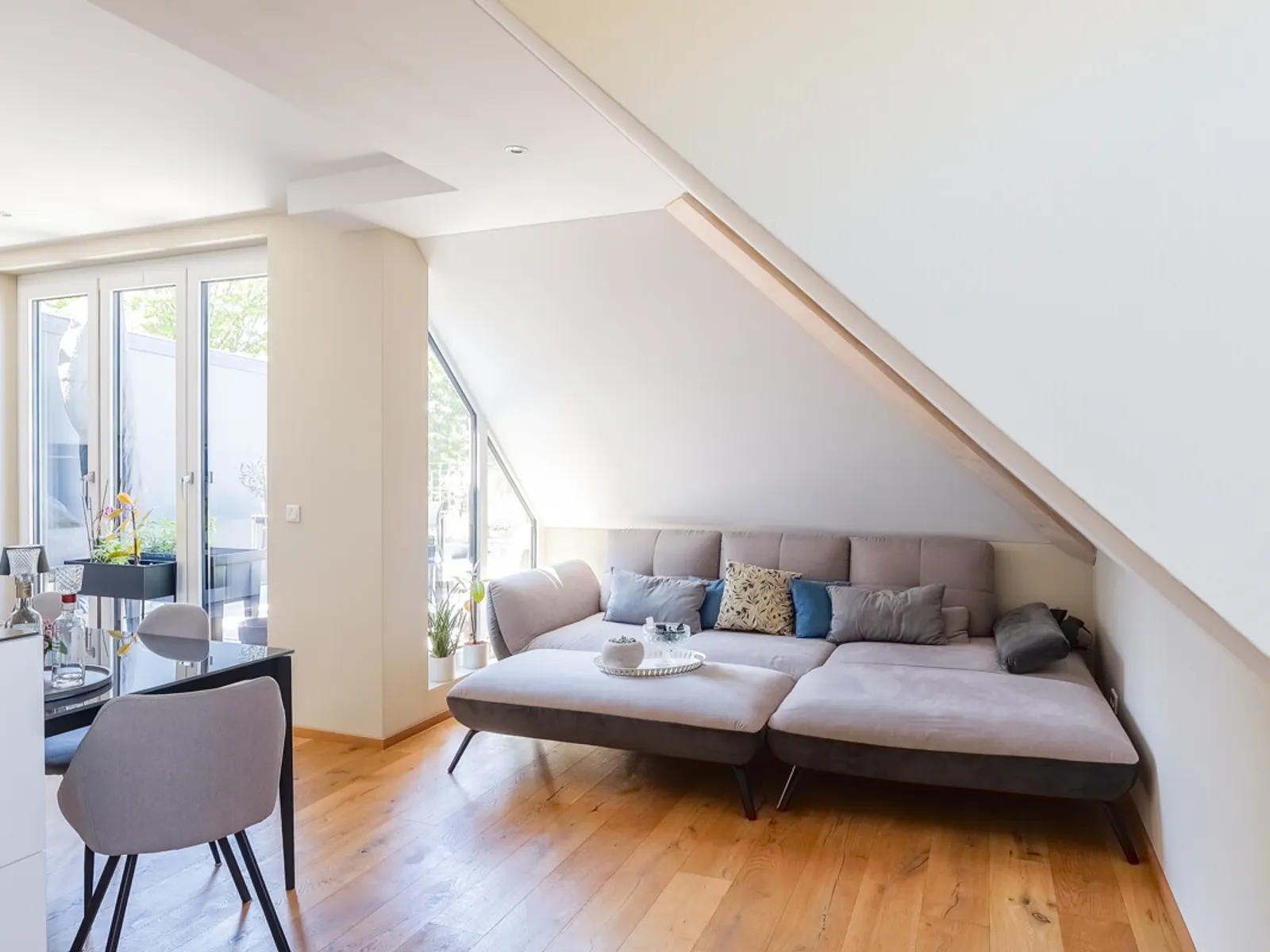 Exklusive Wohnung über zwei Etagen - Bild 3