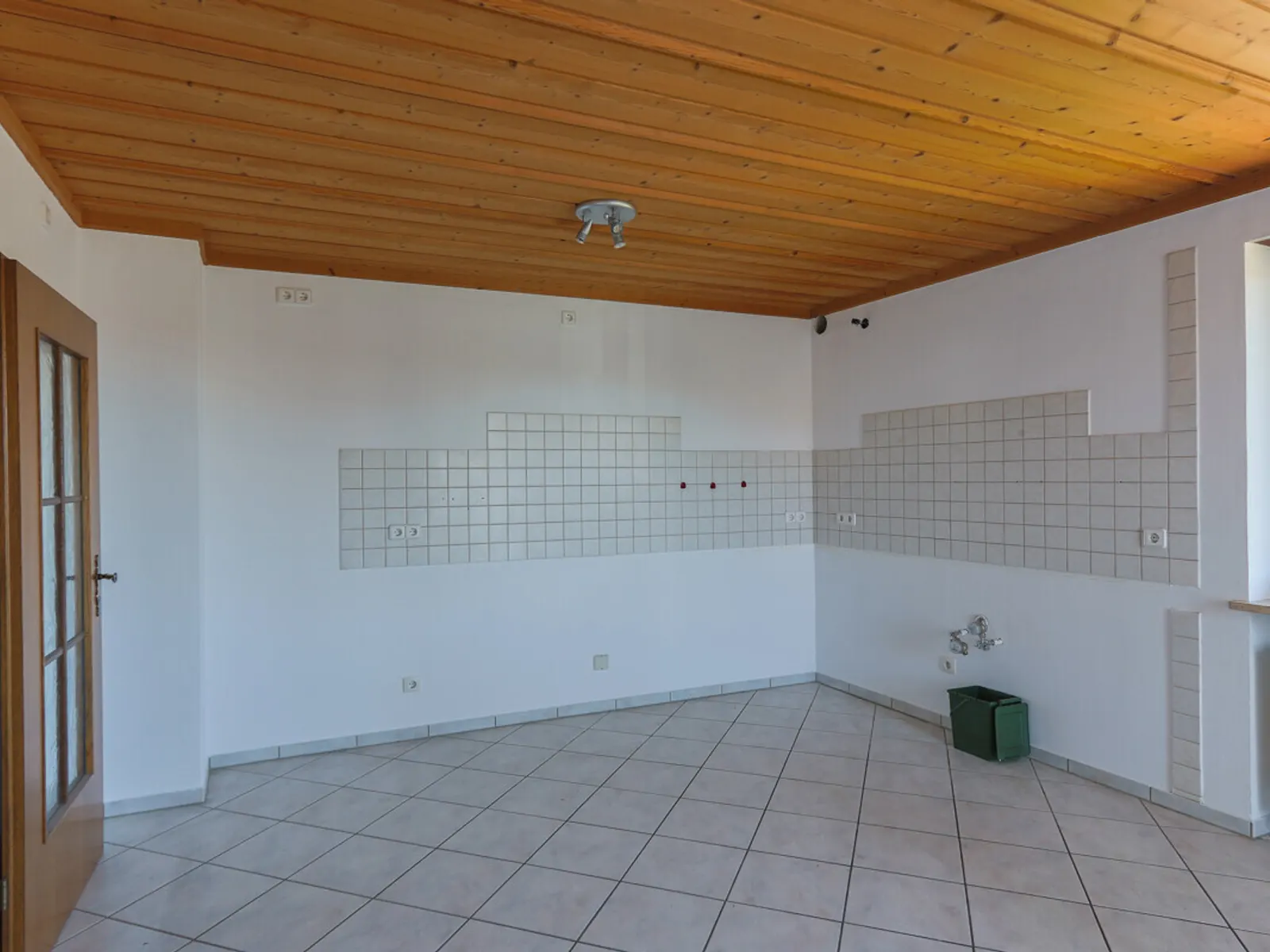 Großzügige, helle Wohnung im Grünen! - Bild 6