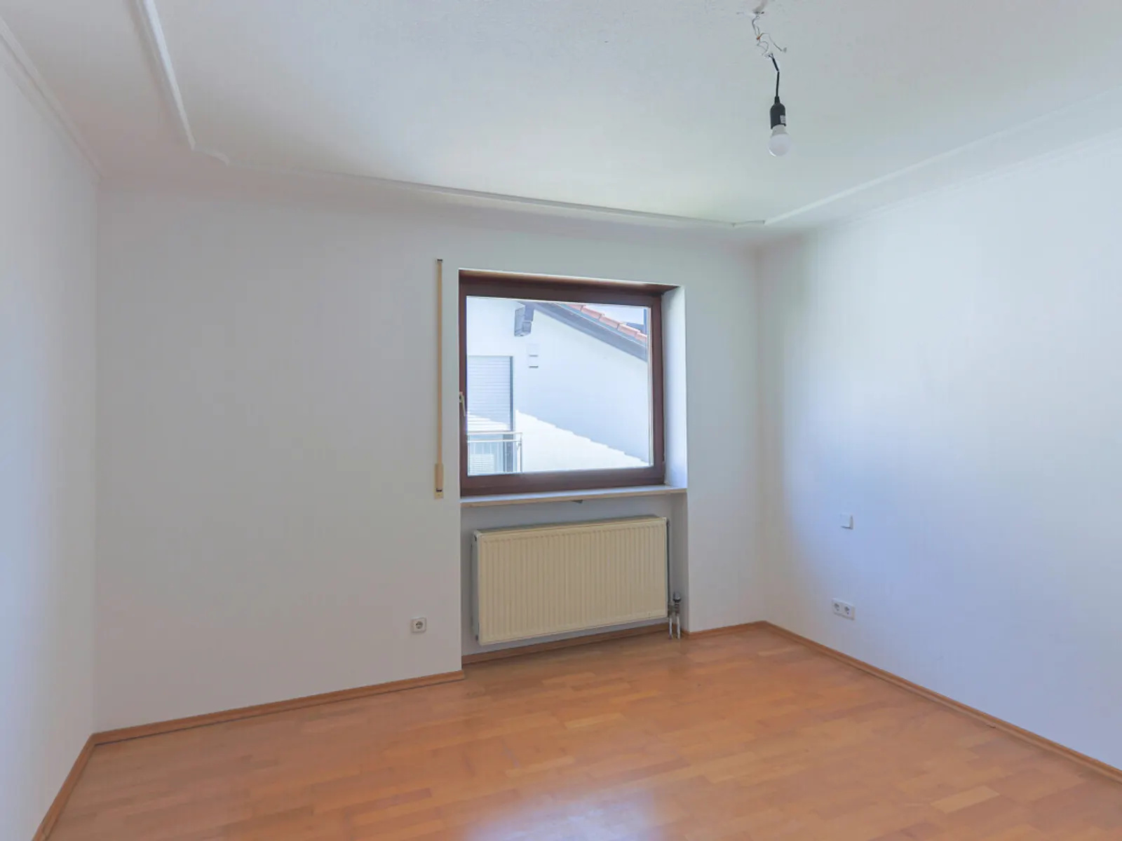 Großzügige, helle Wohnung im Grünen! - Bild 7