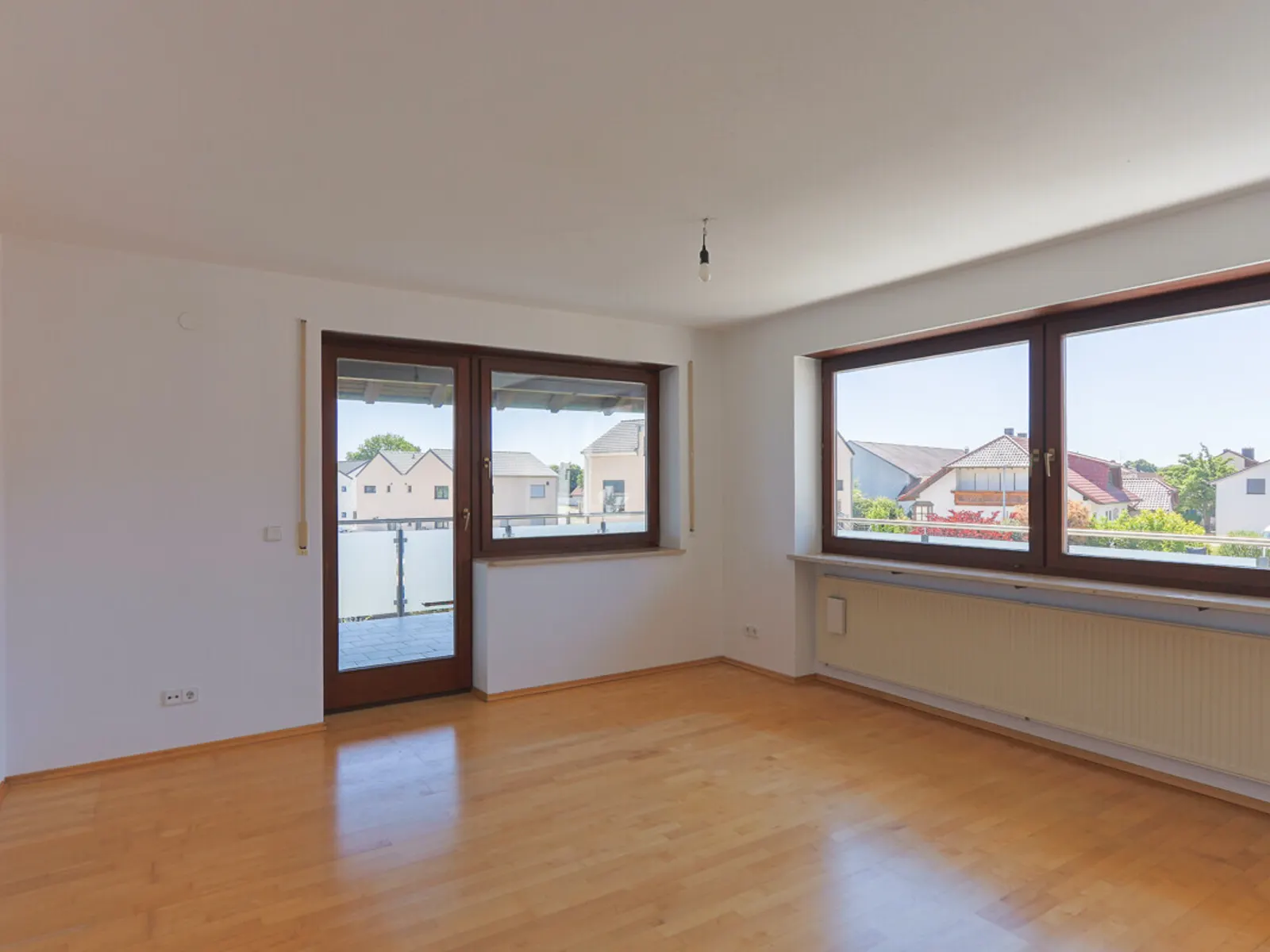 Großzügige, helle Wohnung im Grünen! - Bild 2
