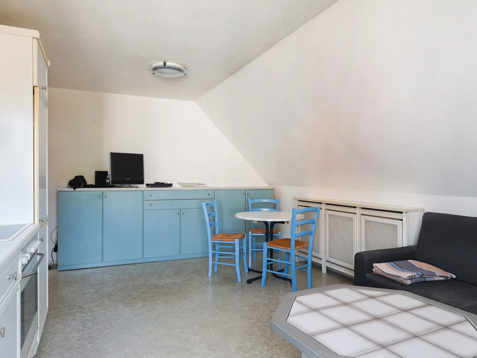 Erbbaurecht - Gemütliche 2-Zimmer-Eigentumswohnung mit TG-Stellplatz in Ingolstadt-Süd! - Bild 3