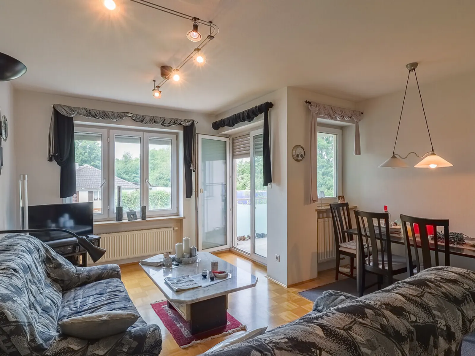 Gut geschnittene 3-Zimmer-Wohnung mit Balkon fußläufig zum Hauptbahnhof - Bild 2