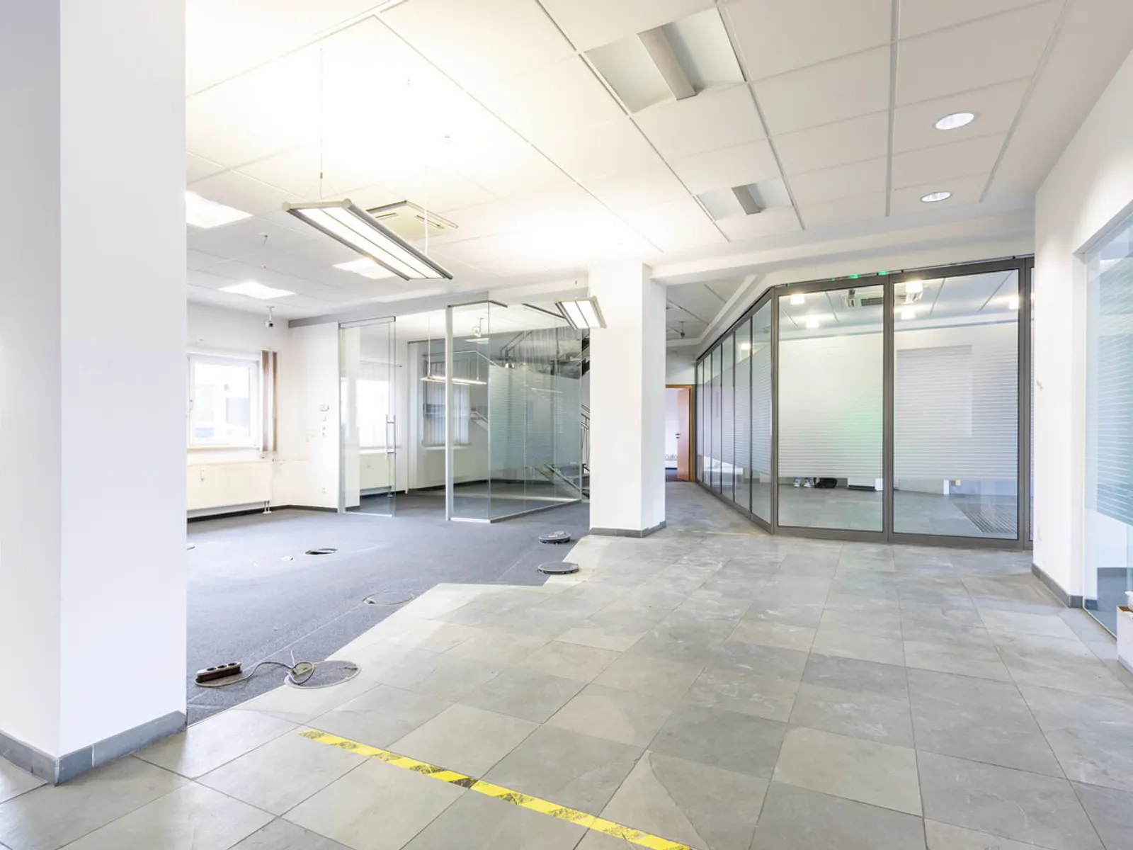 Ladenfläche mit Büroeinheit in frequentierter Lage unweit der Innenstadt - Bild 2