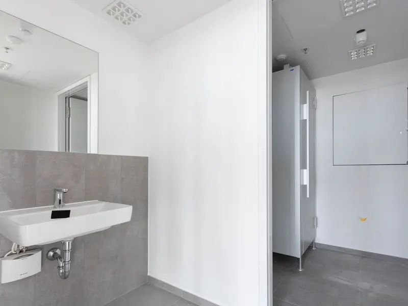 Hoch hinaus - Büroflächen im Donau Tower