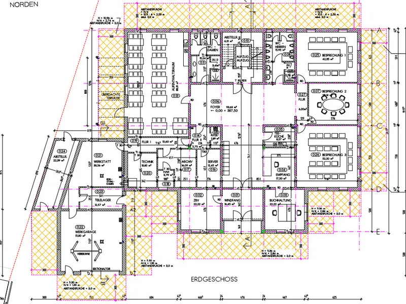 Modernes Bürogebäude mit Werkstatt im Gewerbegebiet Kösching