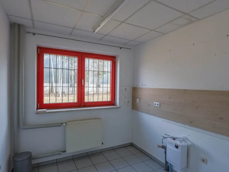 Spannendes Investment: (Teil-)vermietetes Gewerbeobjekt in frequentierter Lage von Manching!