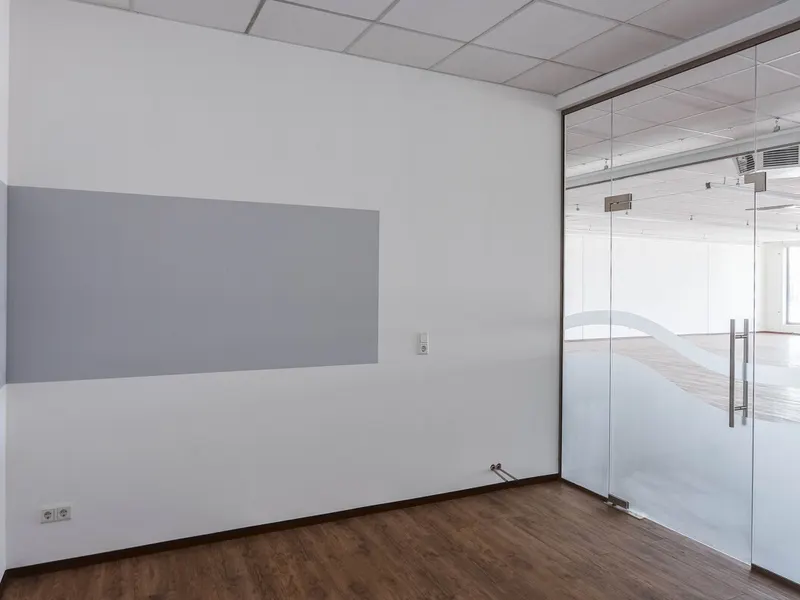 Spannendes Investment: (Teil-)vermietetes Gewerbeobjekt in frequentierter Lage von Manching!