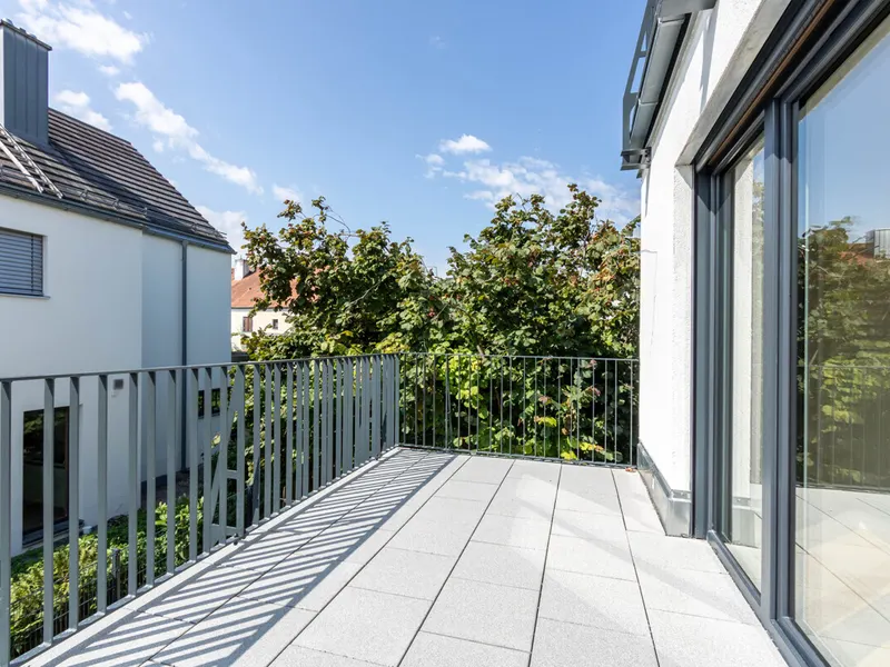 Sofort bezugsfreier Neubau: 3-Zimmer-Wohnung mit Balkon