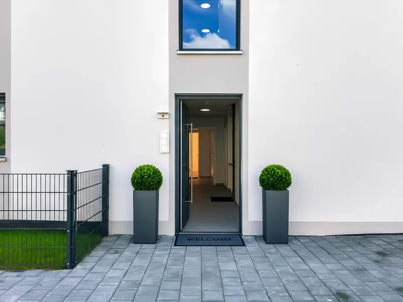 Sofort bezugsfreier Neubau: 3-Zimmer-Wohnung mit Balkon