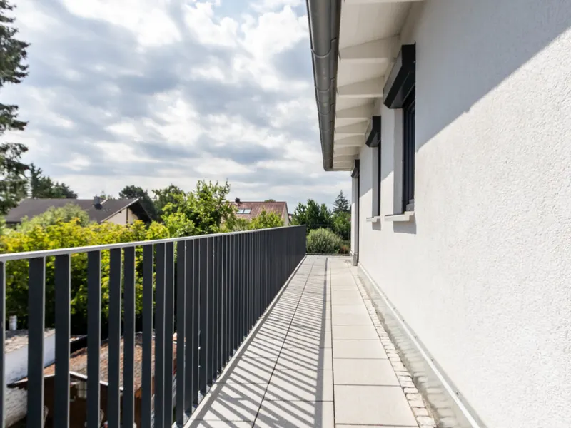 Sofort bezugsfreier Neubau: 2-Zimmer-Wohnung mit Balkon