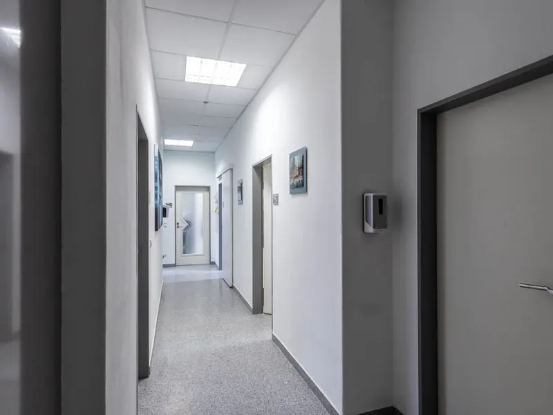 Rarität in der Innenstadt: Erdgeschossfläche mit Garten und Tiefgaragenstellplätzen