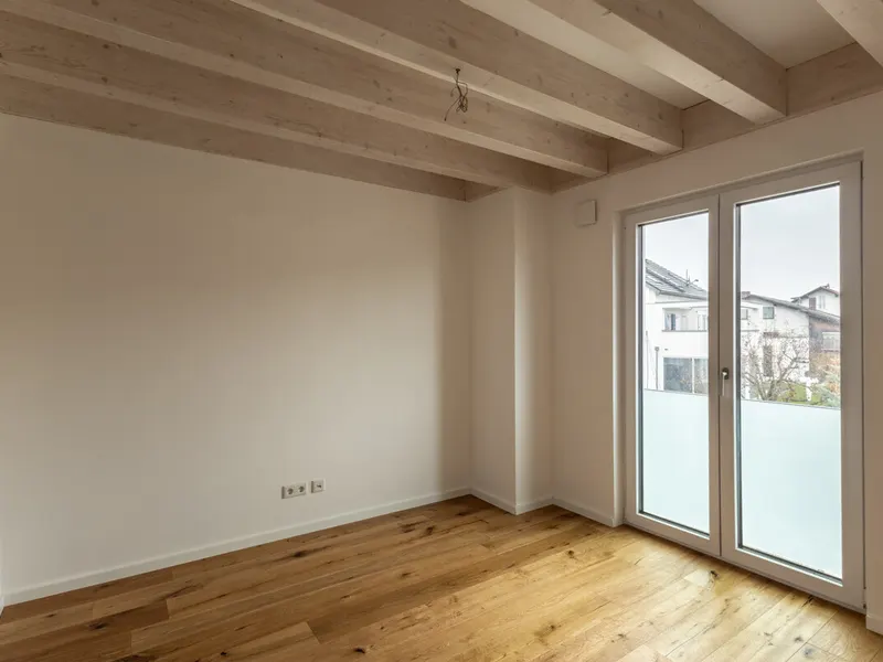 Hochwertige Neubauwohnung mit großer Terrasse im 1. Obergeschoss mit Aufzug!